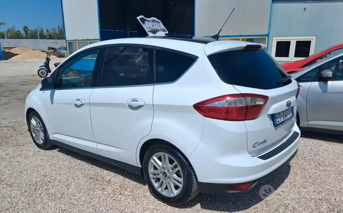 Usata Ford C-MAX Titanium 115 CV (84 kW) 2015 Bianco Monovolume