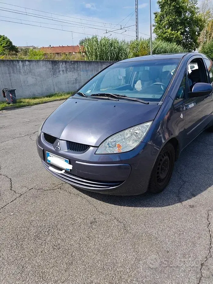 Usata Mitsubishi Colt 75 CV (55 kW) 2006 Grigio Utilitaria