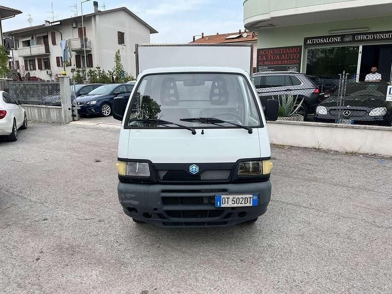 Usado Piaggio Porter 65 CV (47 kW) 2009 Blanco Van