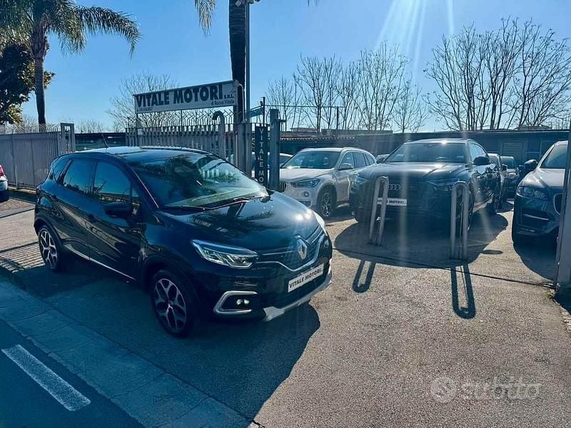 Usata Renault Captur 110 CV (80 kW) 2018 Nero SUV