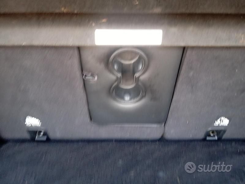 Usata Jeep Compass Limited 140 CV (102 kW) 2017 Grigio SUV