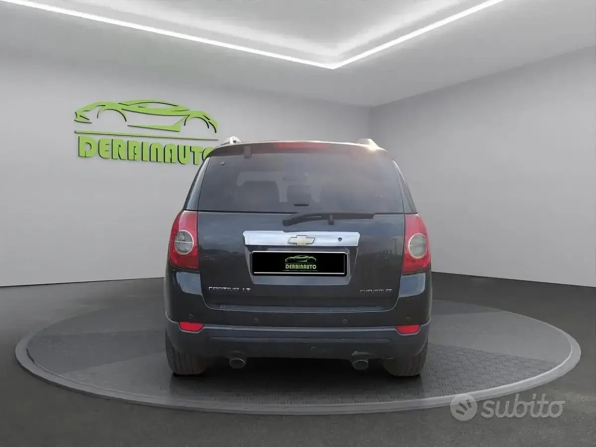 Usata Chevrolet Captiva LT 163 CV (119 kW) 2011 Nero SUV