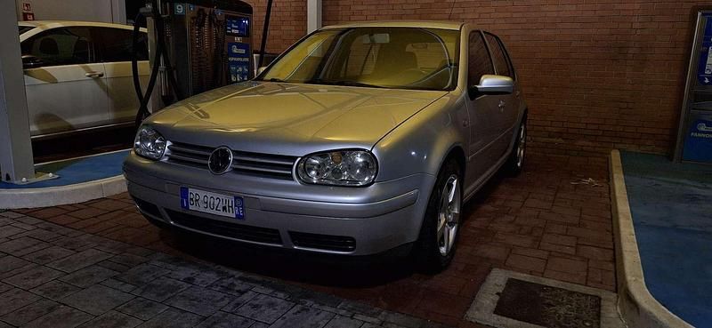 Usata VW Golf 110 CV (80 kW) 2001 Berlina