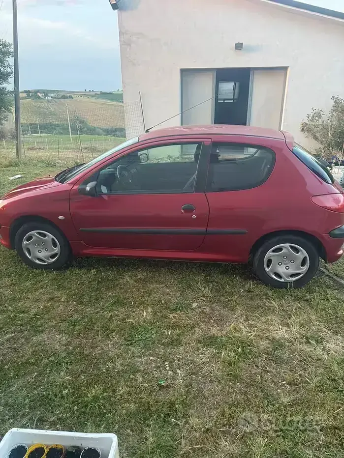 Usata Peugeot 206 60 CV (44 kW) 2001 Rosso Berlina
