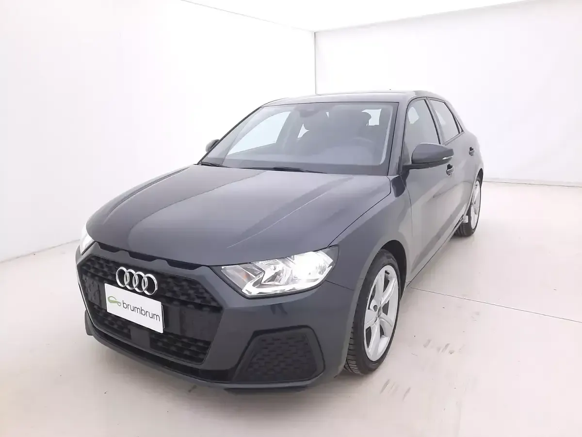 Usata Audi A1 Admired 95 CV (69 kW) 2022 Grigiogrigio SUV