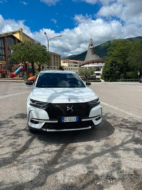 Bianco Usata 2022 DS Automobiles DS7 Crossback Performance SUV | 20.000 € - Immagine 1/4