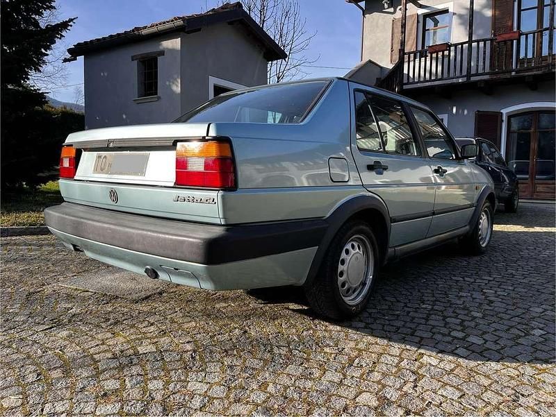 Usata VW Jetta 54 CV (39 kW) 1989 Blu/azzurro Berlina