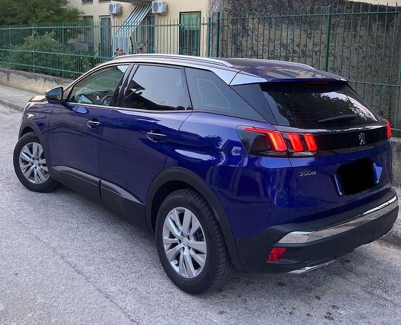 Usata Peugeot 3008 Business-Line 131 CV (96 kW) 2020 Blu/azzurro SUV
