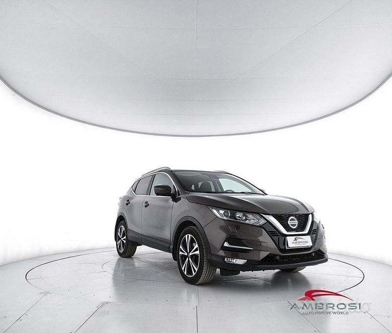 Usata Nissan Qashqai N-Connecta 160 CV (117 kW) 2020 Marrone SUV