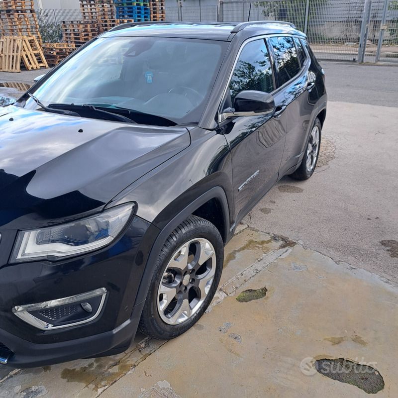 Nero Usata 2020 Jeep Compass Limited SUV | 19.900 € (Buon prezzo) - Immagine 1/4