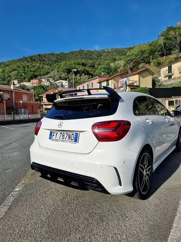 Usata Mercedes A220 Executive 184 CV (135 kW) 2016 Bianco Utilitaria