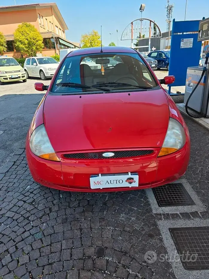 Usata Ford Ka 69 CV (50 kW) 2005 Rosso Utilitaria