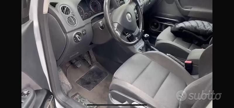Usata VW Golf Plus Cross 105 CV (77 kW) 2005 Grigio Monovolume