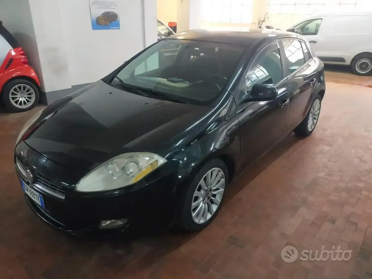 Usata Fiat Bravo 90 CV (66 kW) 2009 Nero Utilitaria