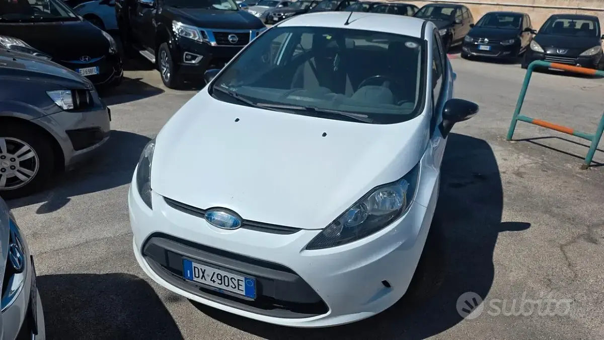 Second-hand Ford Fiesta 68 CP (50 kW) 2009 Alb Berlinǎ