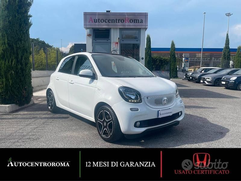 Bianco Usata 2017 Smart ForFour Passion Due volumi | 12.990 € (Buon prezzo) - Immagine 1/4