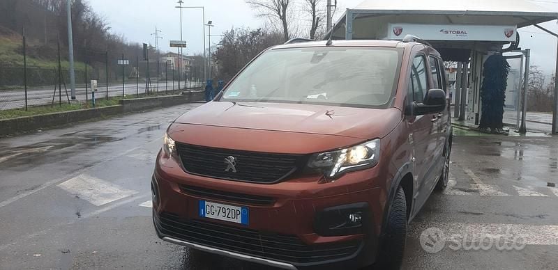Usata Peugeot e-Rifter GT 2021 Marrone Monovolume