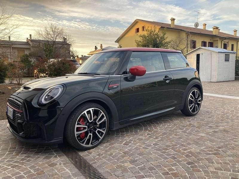 Usata Mini John Cooper Works Essential 231 CV (169 kW) 2021 Utilitaria