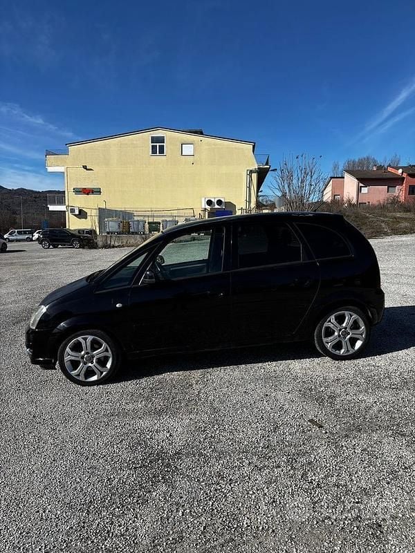 Usata Opel Meriva 125 CV (91 kW) 2007 Monovolume