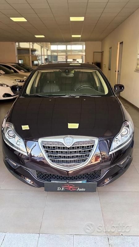Usata Lancia Delta Gold 120 CV (88 kW) 2014 Nero Utilitaria
