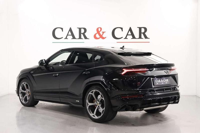 Usata Lamborghini Urus 666 CV (489 kW) 2024 Nero SUV