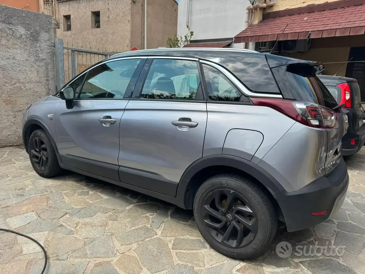 Usata Opel Crossland 102 CV (75 kW) 2020 Grigio SUV