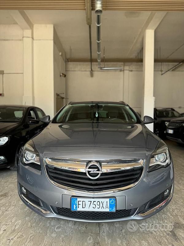 Usata Opel Insignia 136 CV (100 kW) 2016 Grigio Station wagon