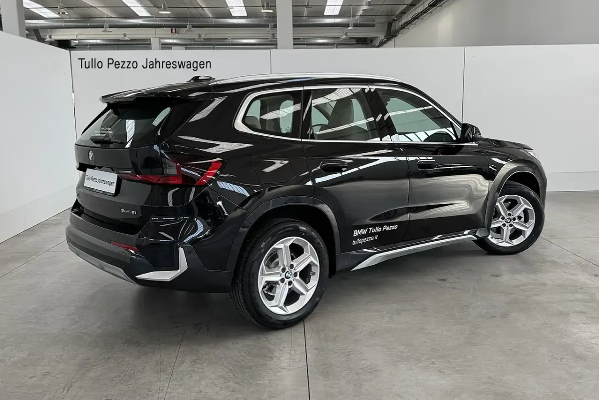 Usata BMW X1 M Sport 197 CV (144 kW) 2023 Blacksapphire metallic SUV