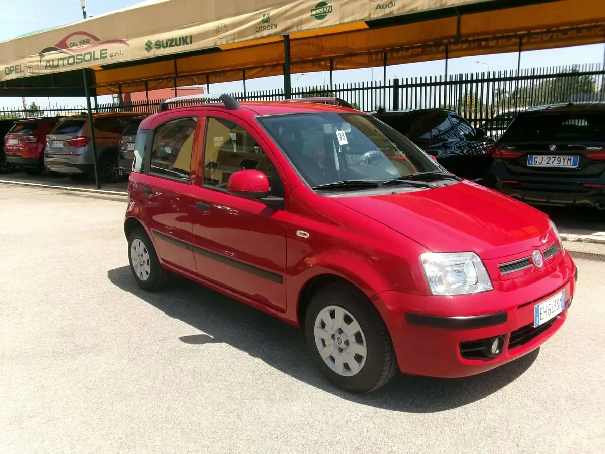 Usata Fiat Panda Dynamic 69 CV (50 kW) 2011 Rosso Utilitaria