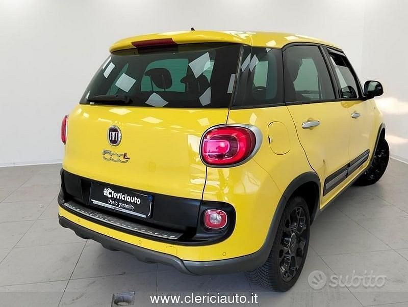 Usata Fiat Doblò Trekking 120 CV (88 kW) 2016 Giallo Monovolume