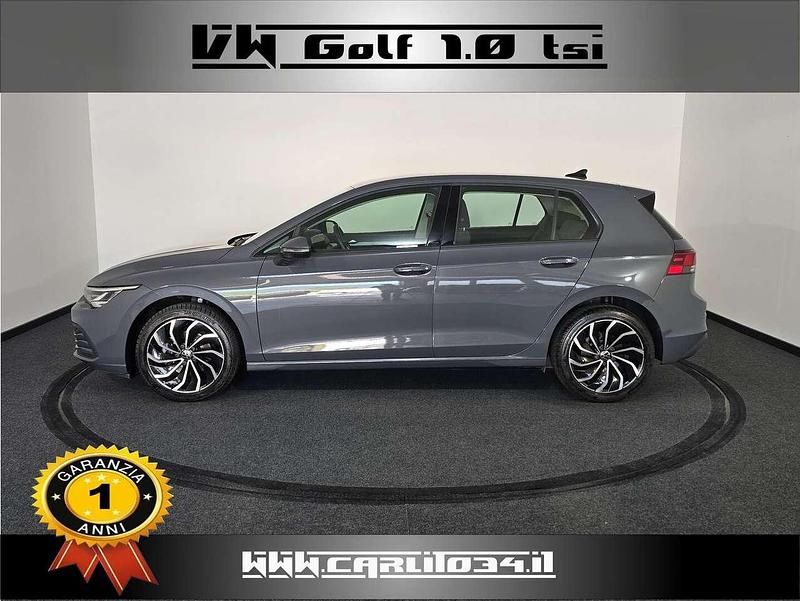 Usata VW Golf VIII Life 110 CV (80 kW) 2022 Grigio Berlina