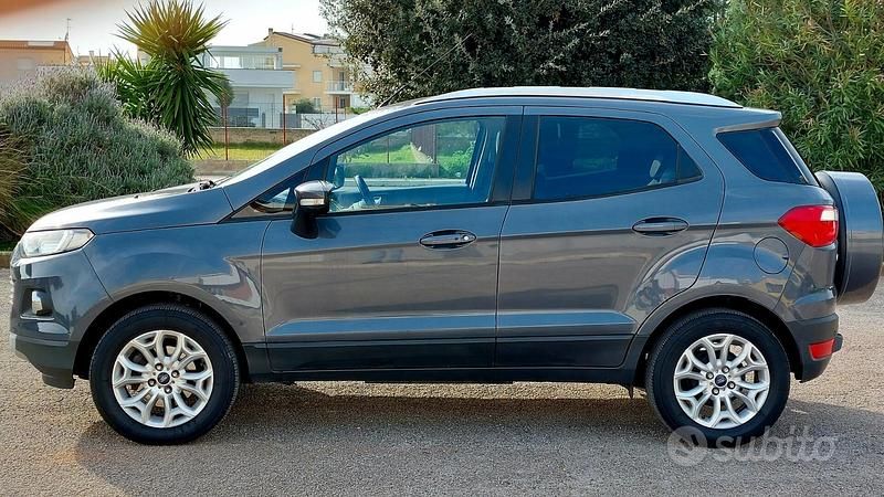 Usata Ford Ecosport Titanium 95 CV (69 kW) 2016 Grigio SUV