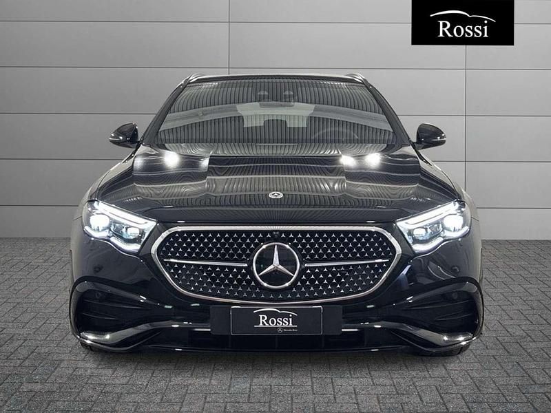 Nuova Mercedes E300 197 CV (144 kW) 2026 Nero ossidiana Station wagon