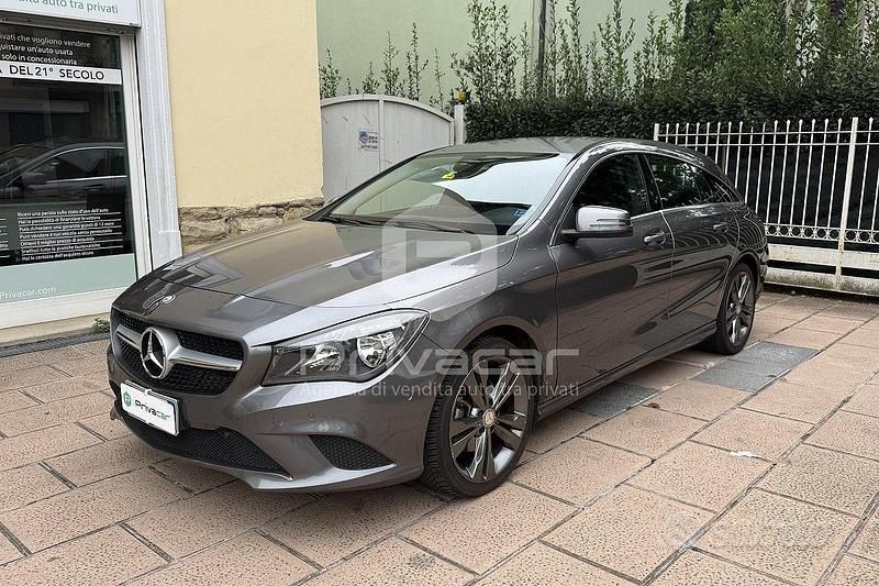 Grigio Usata 2015 Mercedes CLA200 Business Station wagon | 12.990 € (Buon prezzo) - Immagine 1/4