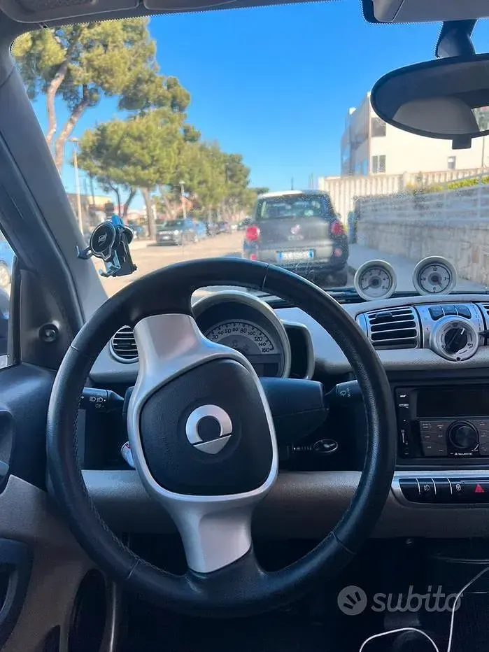 Usata Smart ForTwo Coupé 54 CV (39 kW) 2011 Bianco Coupé
