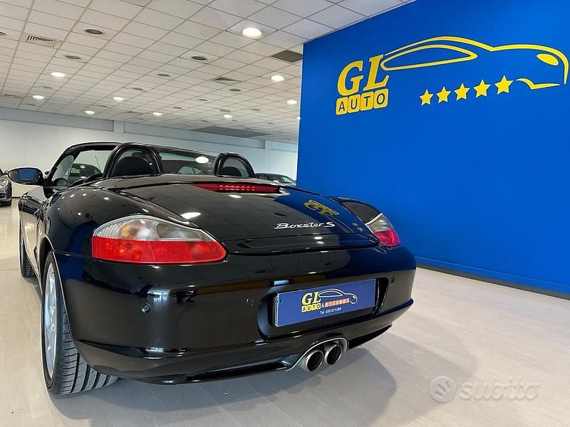 Second-hand Porsche Boxster 260 CP (191 kW) 2005 Negru Cabrio
