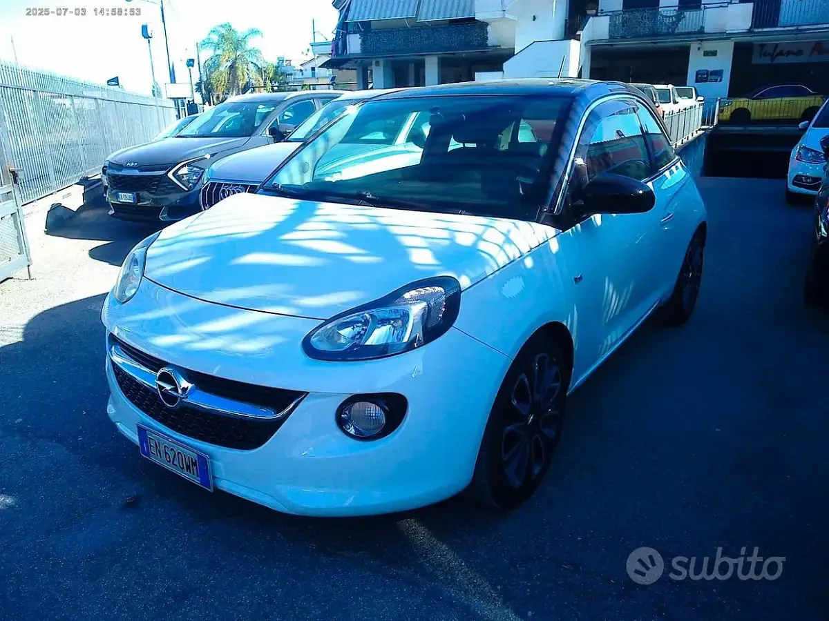 Usata Opel Adam Slam 69 CV (50 kW) 2013 Bianco Utilitaria