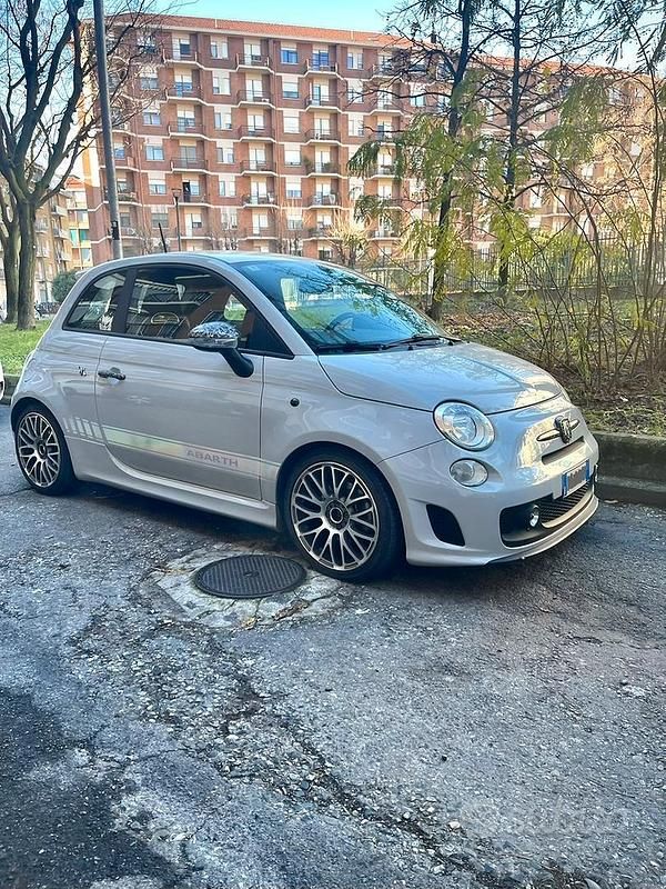 Usata Abarth 500 Custom 135 CV (99 kW) 2015 Grigio Utilitaria