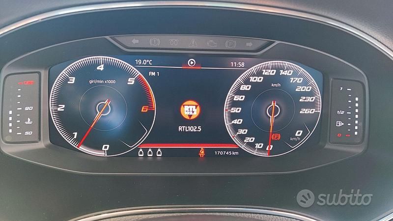 Usata Seat Arona FR 116 CV (85 kW) 2019 Blu/azzurro SUV