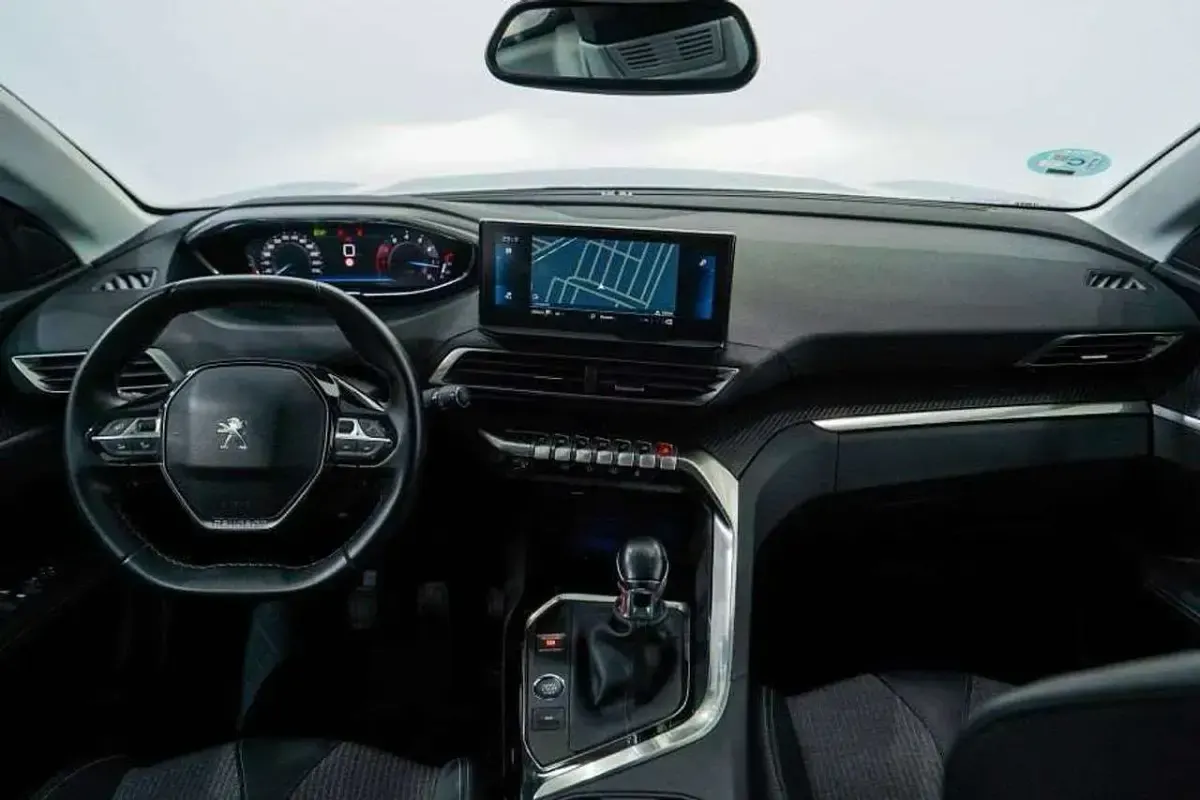 Usata Peugeot 3008 Allure 131 CV (96 kW) 2024 Vari colori SUV