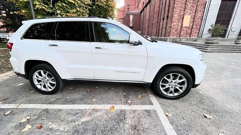 Usata Jeep Grand Cherokee Summit 250 CV (183 kW) 2016 Bianco SUV