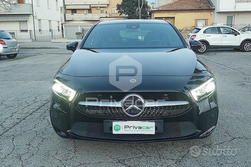 Usata Mercedes A180 Business 116 CV (85 kW) 2020 Nero Utilitaria