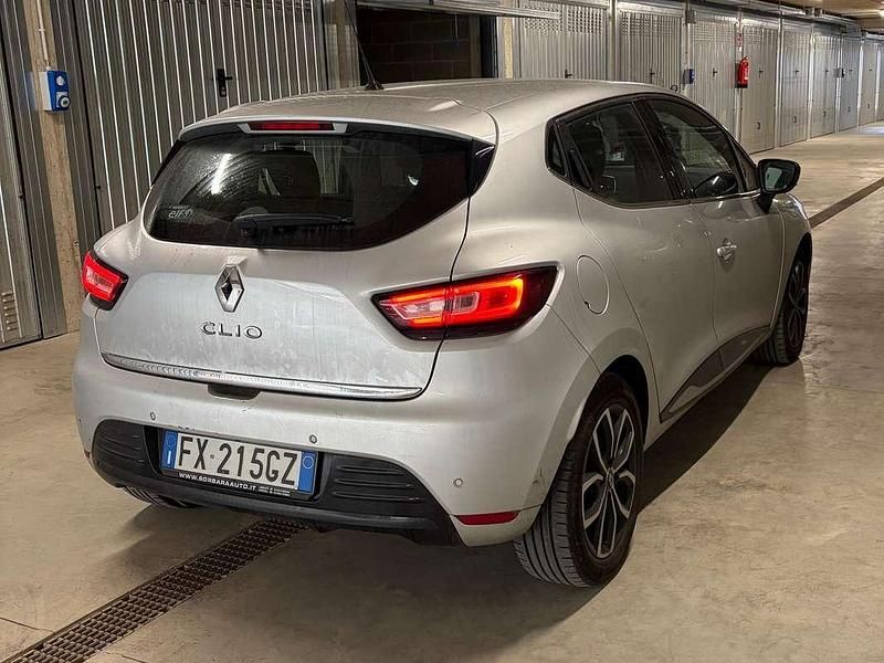 Usata Renault Clio IV Zen 90 CV (66 kW) 2019 Argento Berlina