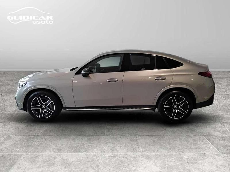 Usata Mercedes GLC300e AMG Line Premium 269 CV (197 kW) 2023 Argento mojave Coupé