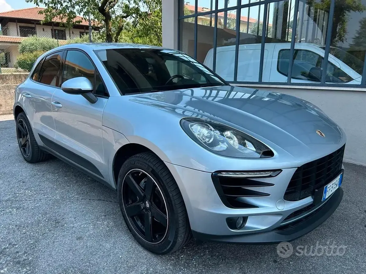 Usata Porsche Macan 252 CV (185 kW) 2016 Grigio SUV