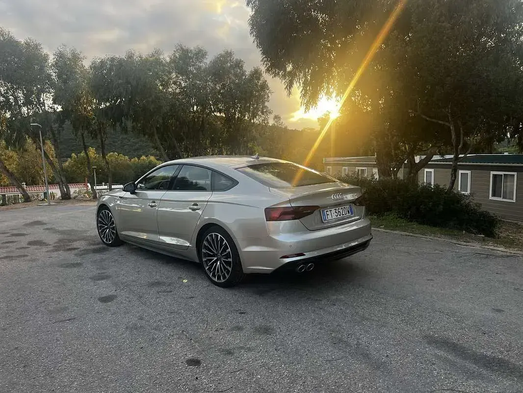 Usata Audi A5 Sportback Sport 190 CV (139 kW) 2018 Utilitaria