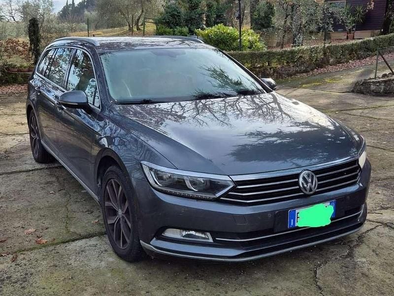 Usata VW Passat Highline 150 CV (110 kW) 2015 Grigio Station wagon