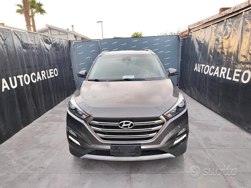 Usata Hyundai Tucson Xpossible 116 CV (85 kW) 2016 Grigio SUV