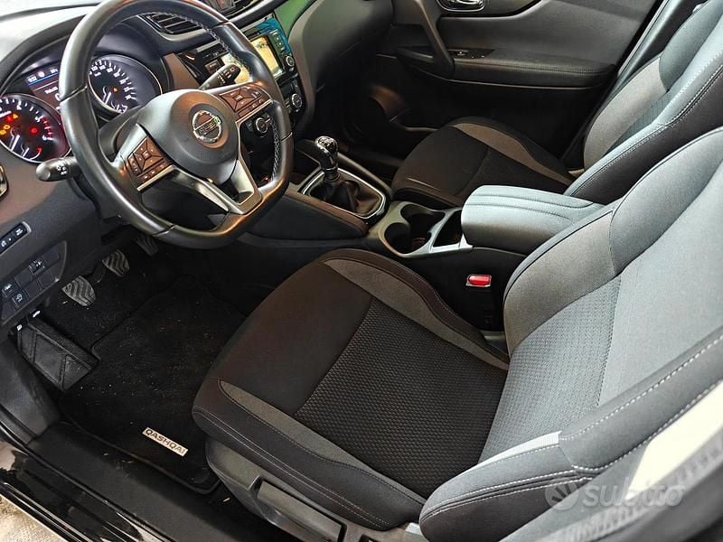 Usata Nissan Qashqai N-TEC 116 CV (85 kW) 2021 Nero SUV