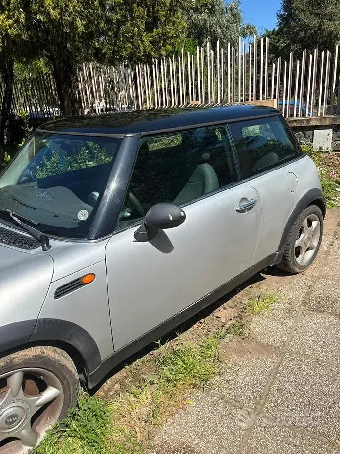 Usata Mini Cooper 116 CV (85 kW) 2002 Grigio Utilitaria
